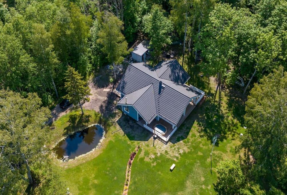 Modern Villa With Sauna & Hot Tub Hiiumaa 외부 사진
