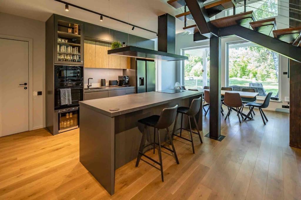 Modern Villa With Sauna & Hot Tub Hiiumaa 외부 사진